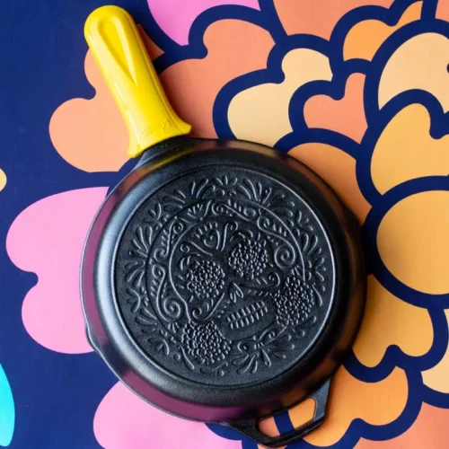 Alternative view of Seasoned Cast Iron Sugar Skull Skillet with Deluxe Handle Holder